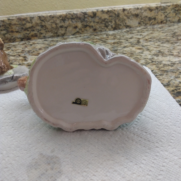 Brinn's Collectible Bunnies On A Rock Teapot - Picture 4 of 5